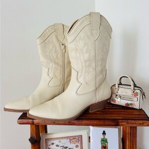 Cream Western Cowboy Boots - Women